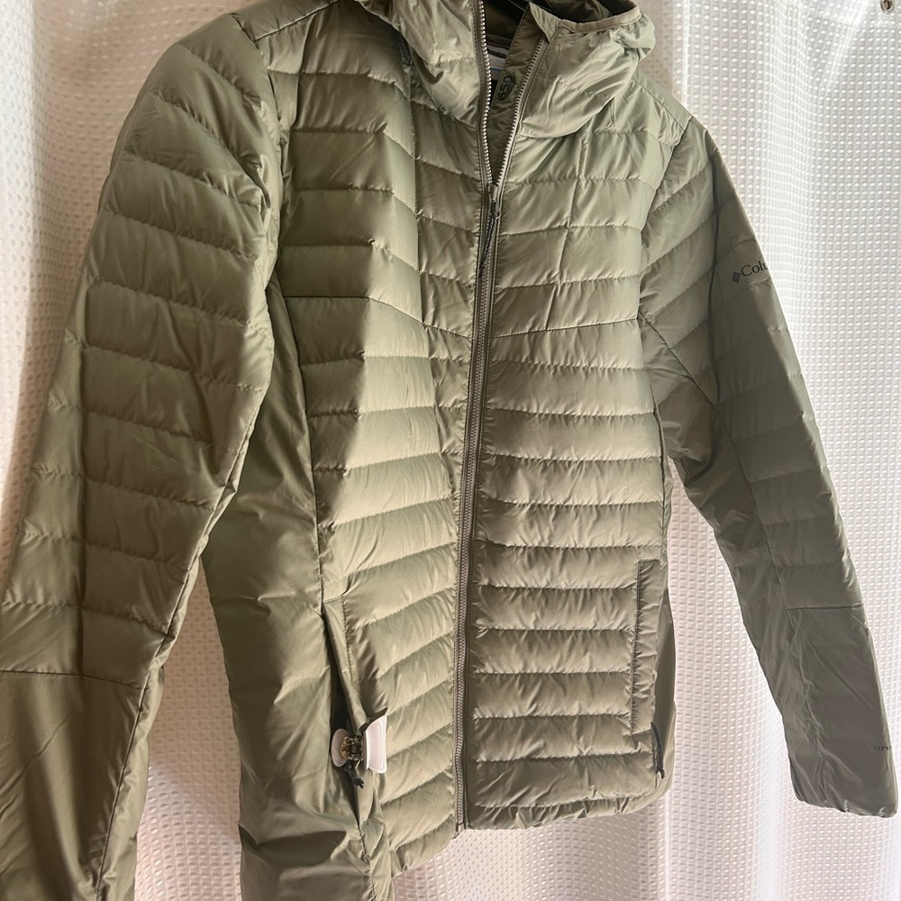 Columbia Olive Green Puffer Jacket